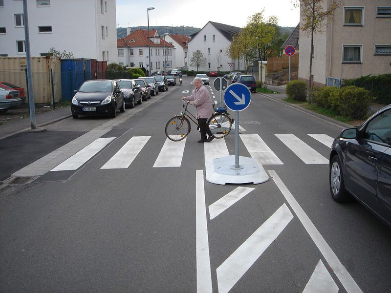 Fußgänger schützen