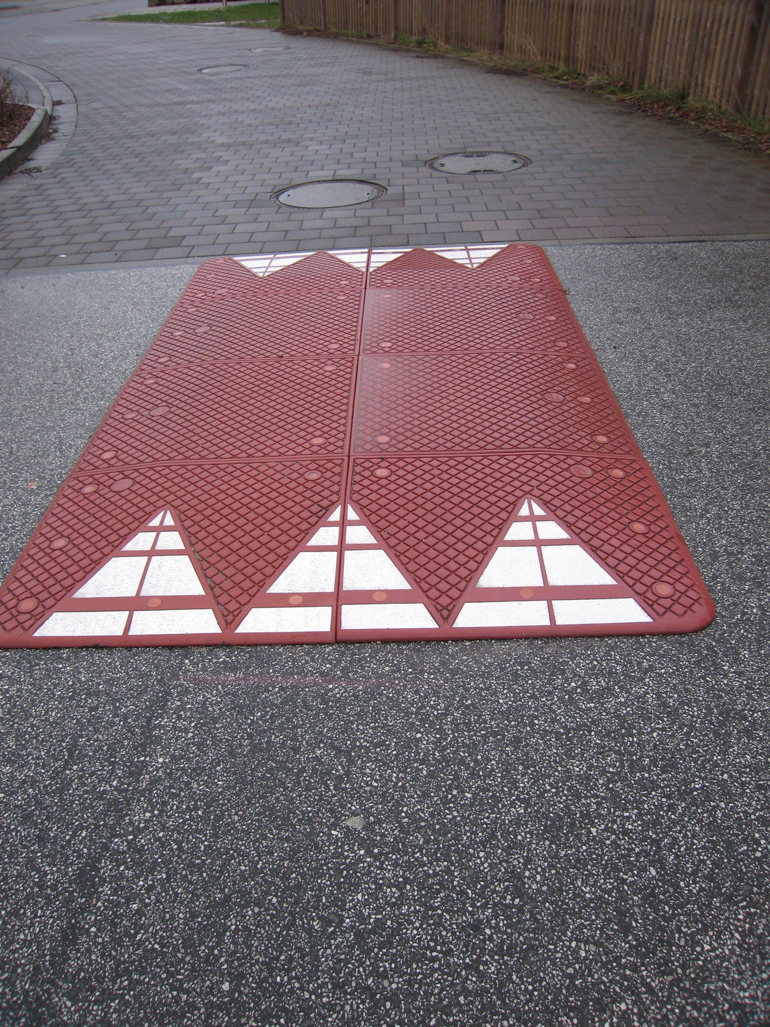 Komplettschwelle Berliner Kissen bis 50 km/h Berliner Kissen rotbraun bis 50 km/h