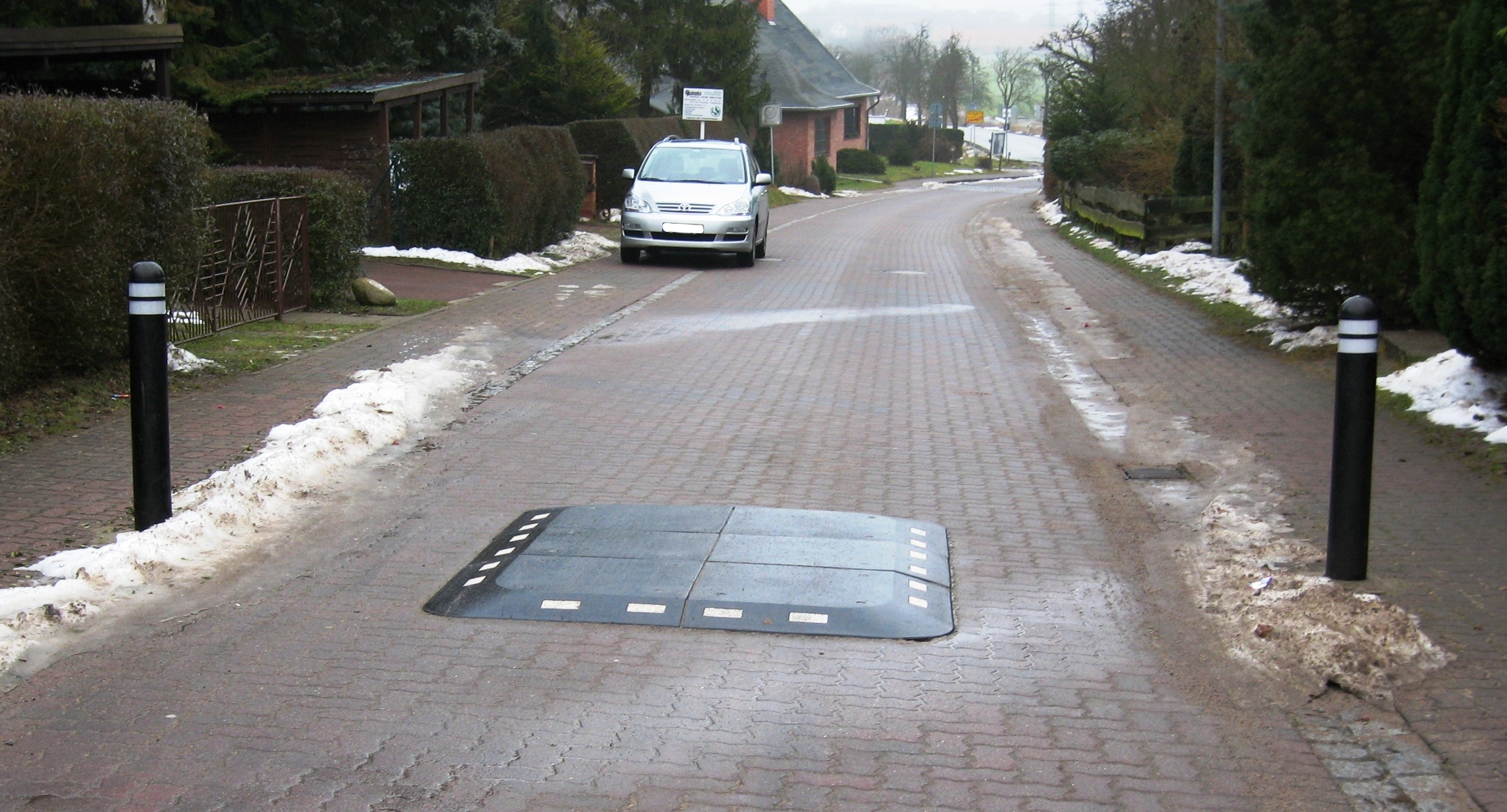 Berliner Kissen anthrazit bis 30 km/h