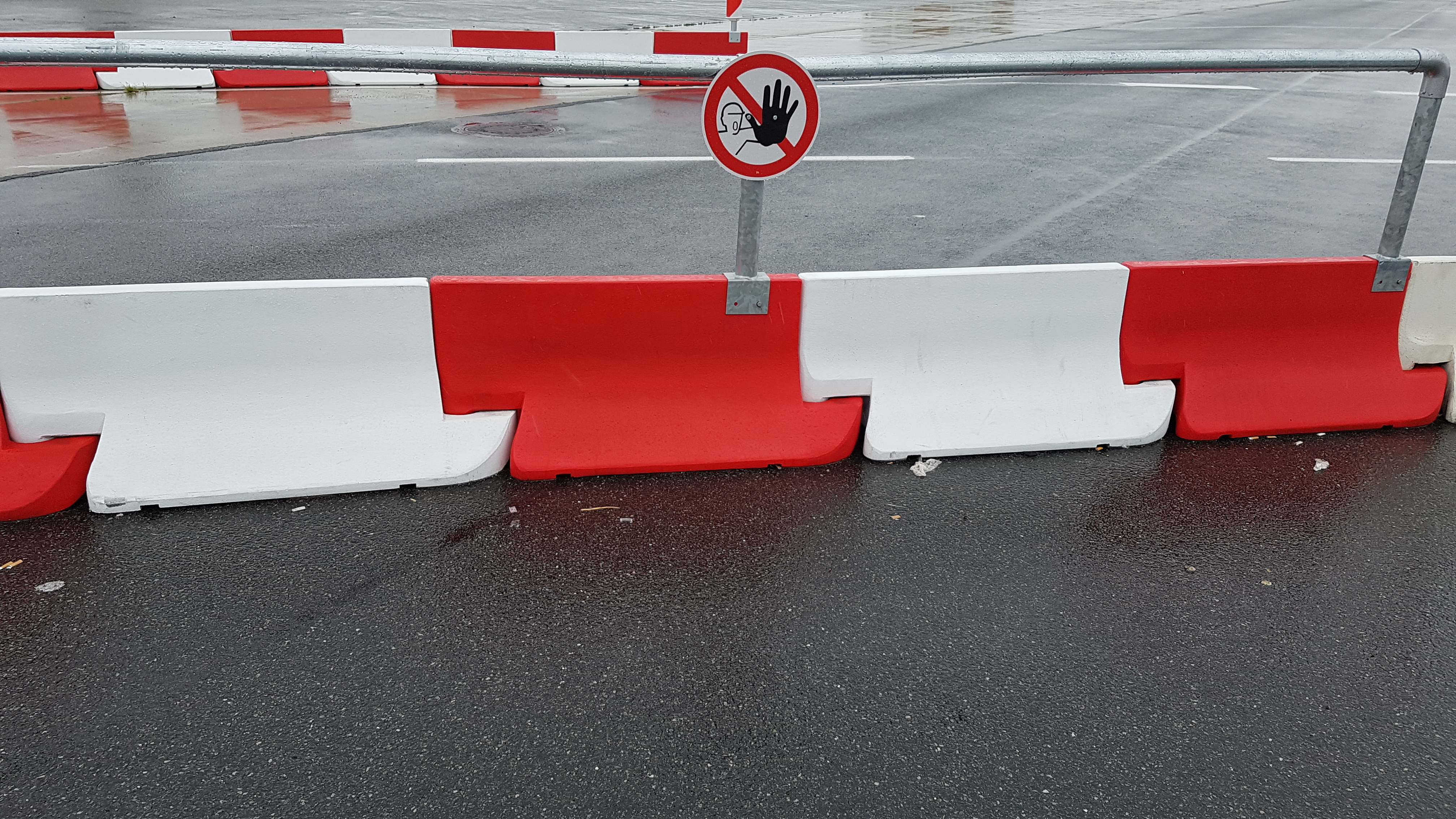 Leitelemente mit Handlauf